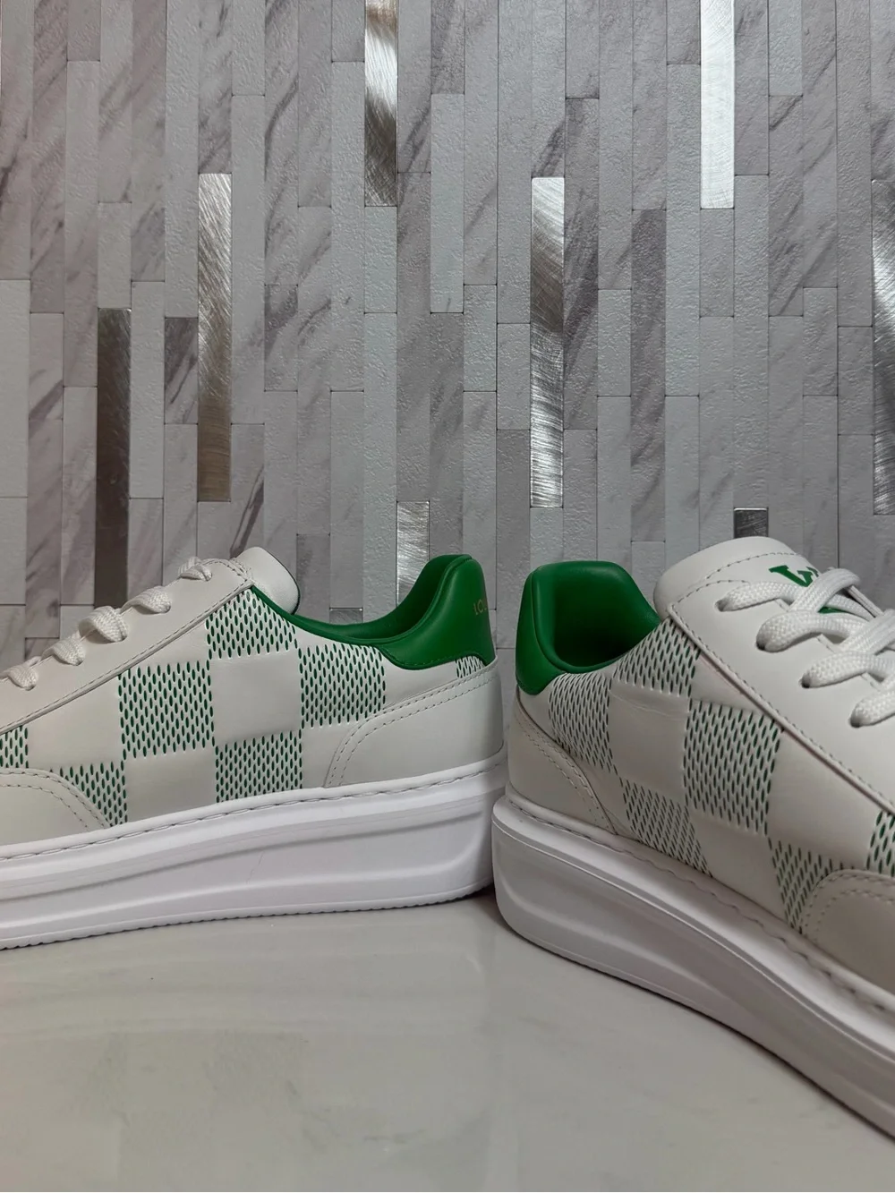 🍀Louis Vuitton Men’s Beverly Hills Giant Damier White/Green Sneakers 7.5UK/9US